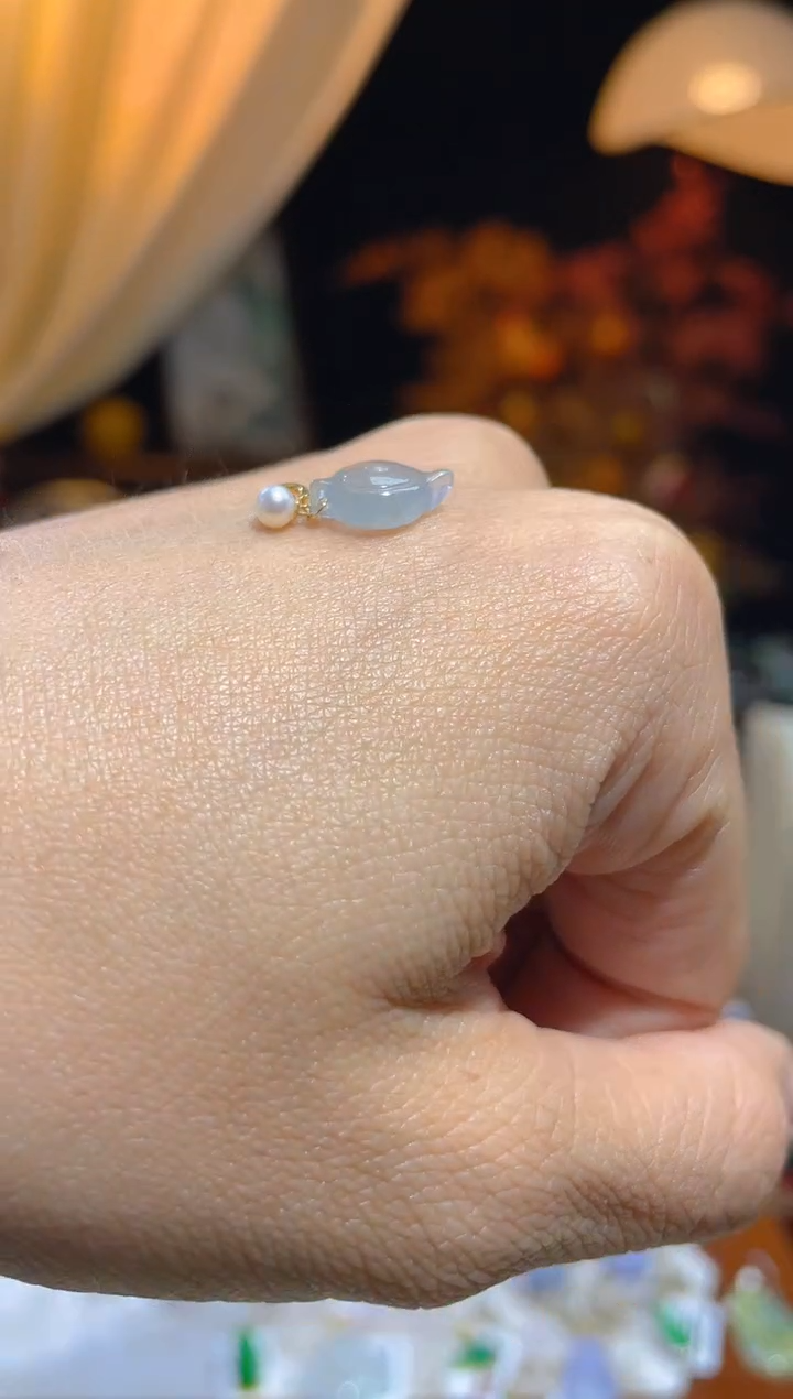 【闪购商品】翡翠颈饰18K金镶嵌假一赔三