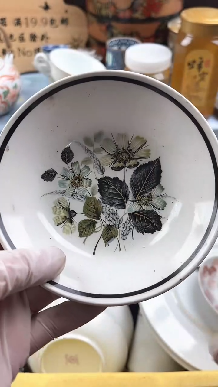 瓷片腊***丘英歌瓷器满19.9包邮