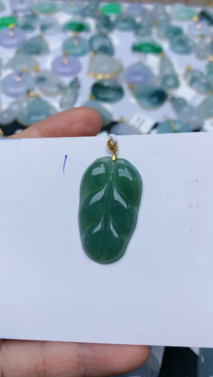 【闪购商品】翡翠颈饰18K金镶嵌天然翡翠A货