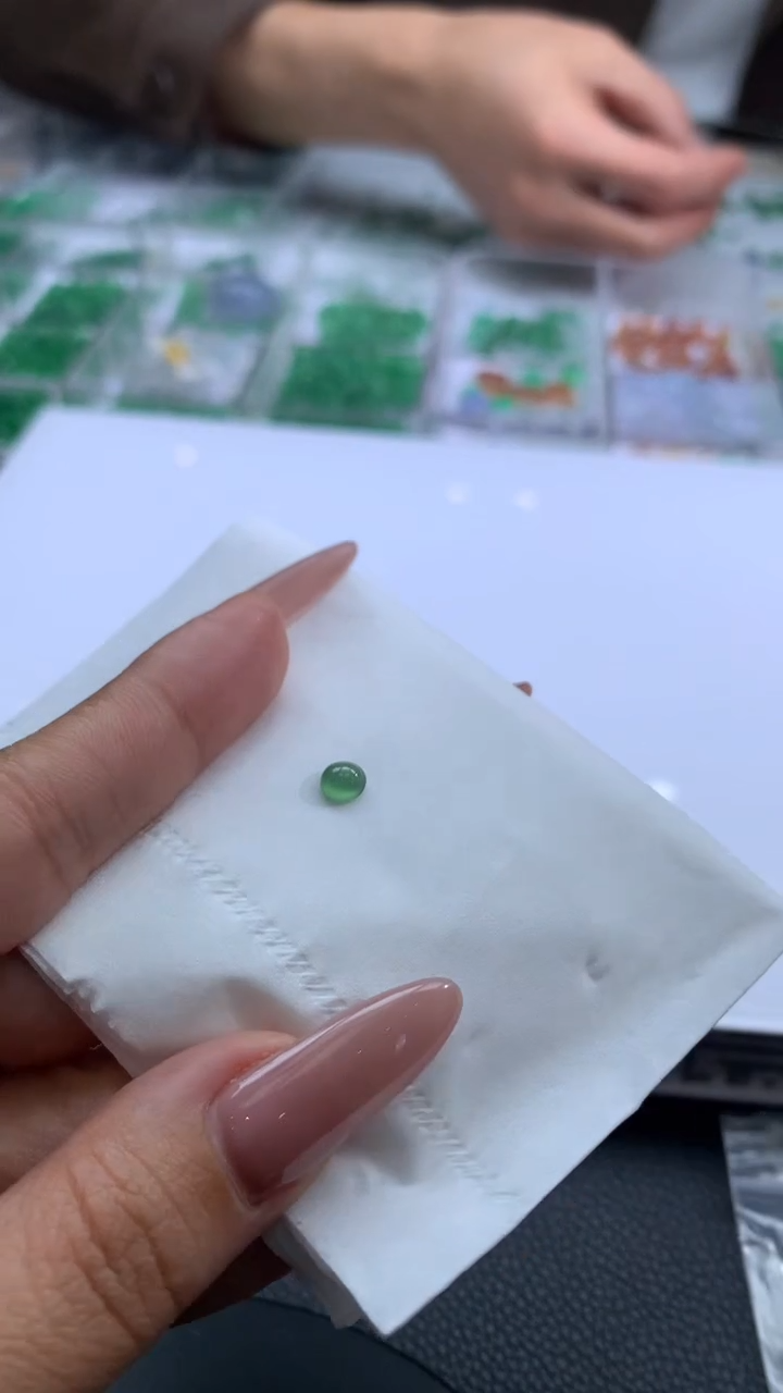 【闪购商品】定制翡翠未镶嵌翡翠