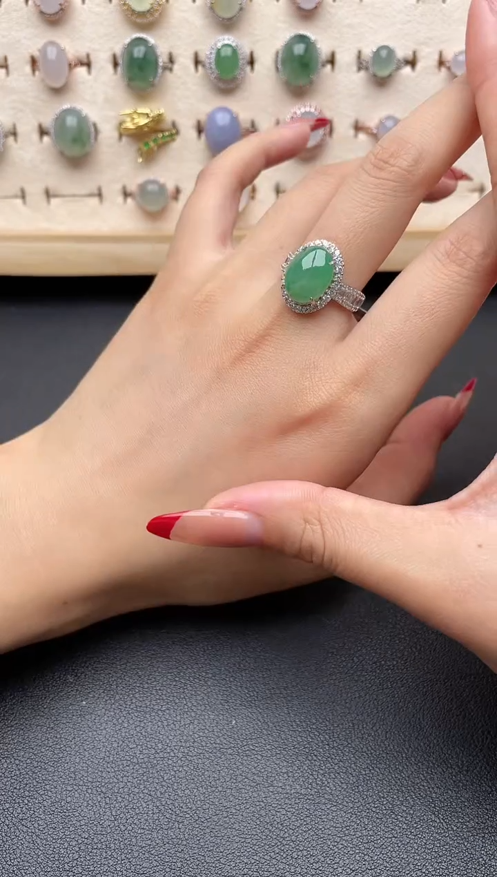 【闪购商品】翡翠戒指银S925镶嵌一物一证一礼盒