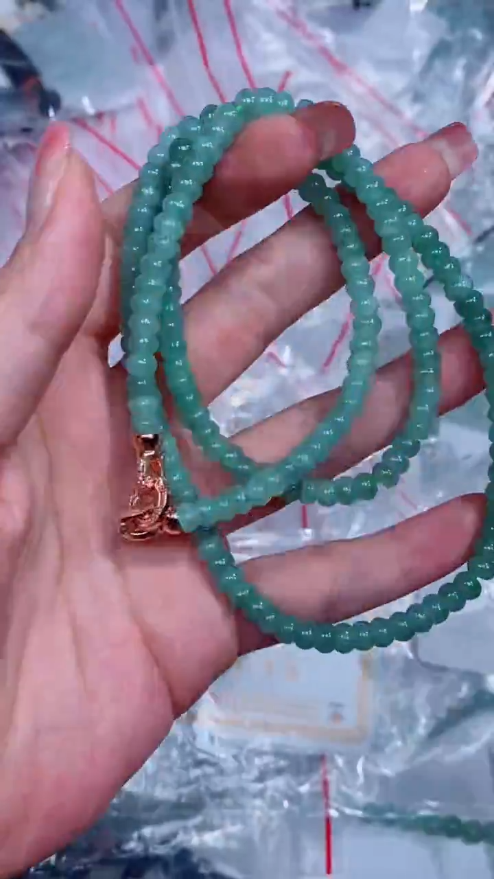 翡翠未镶嵌颈饰珠链