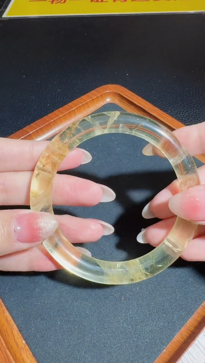 【闪购商品】水晶手镯未镶嵌发一件