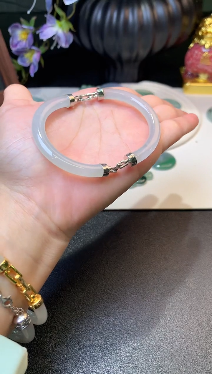 颈饰银S925镶嵌翡翠成品