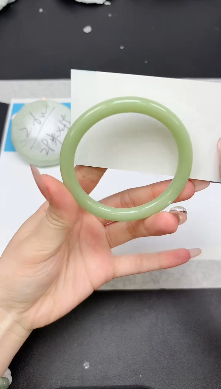 【闪购商品】石英质玉手镯未镶嵌331-58.3