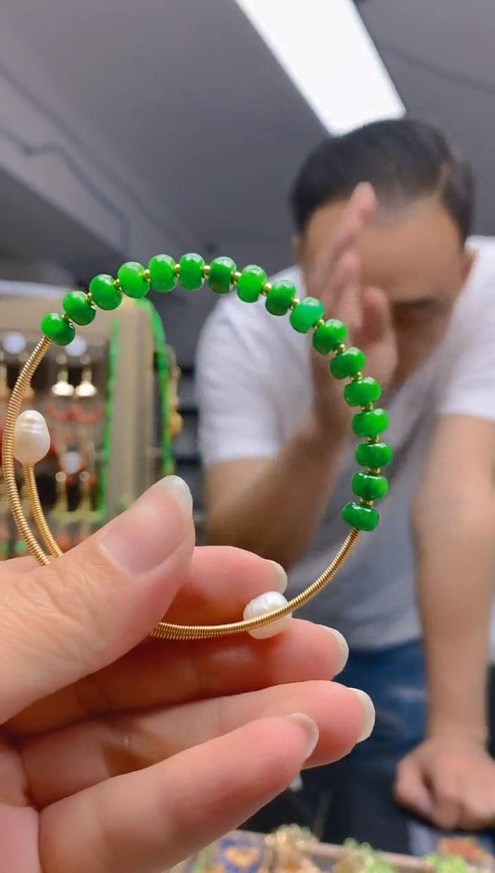 【闪购商品】翡翠耳饰合金0542翡翠手镯