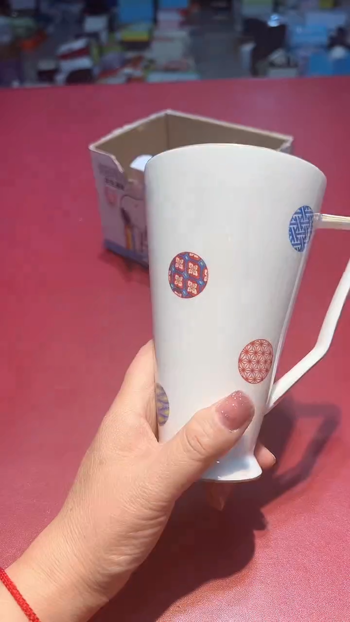 【闪购商品】瓷片锅碗瓢盆一件不剩