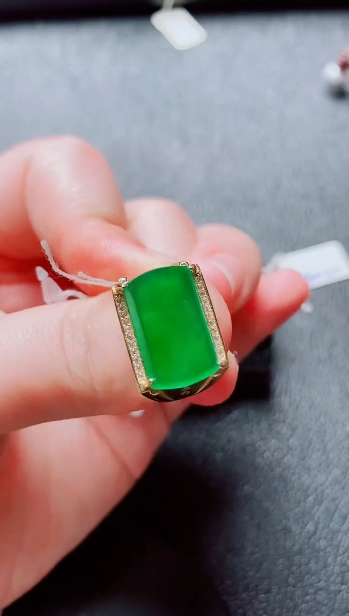 银S925镶嵌戒指翡翠1111