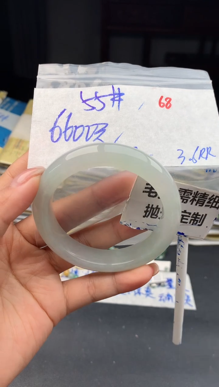 【闪购商品】定制翡翠未镶嵌68毛货需精细抛光多样性1件6600元