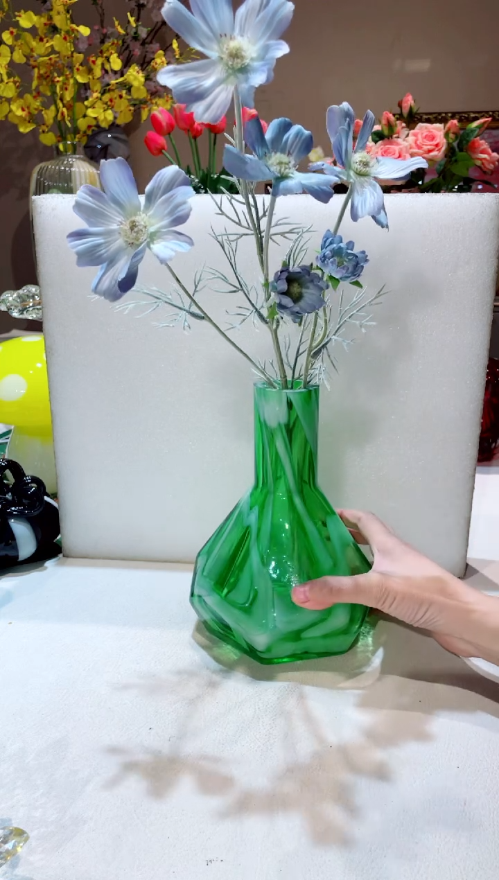 【闪购商品】琉璃手工艺品绿色五边形花瓶+1只兰花花