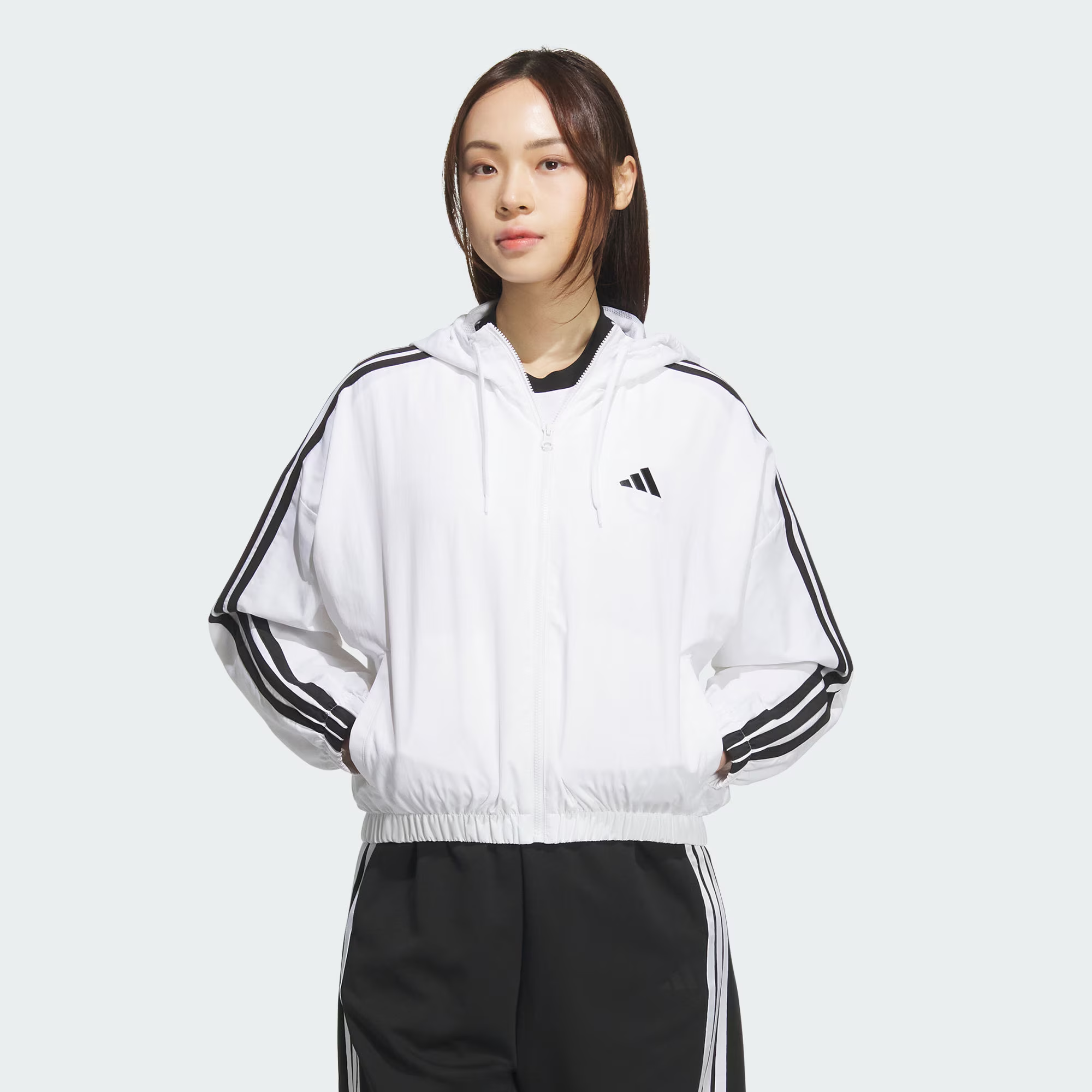 adidas/阿迪达斯【专属】女子运动训练休闲连帽梭织夹克 JZ2161