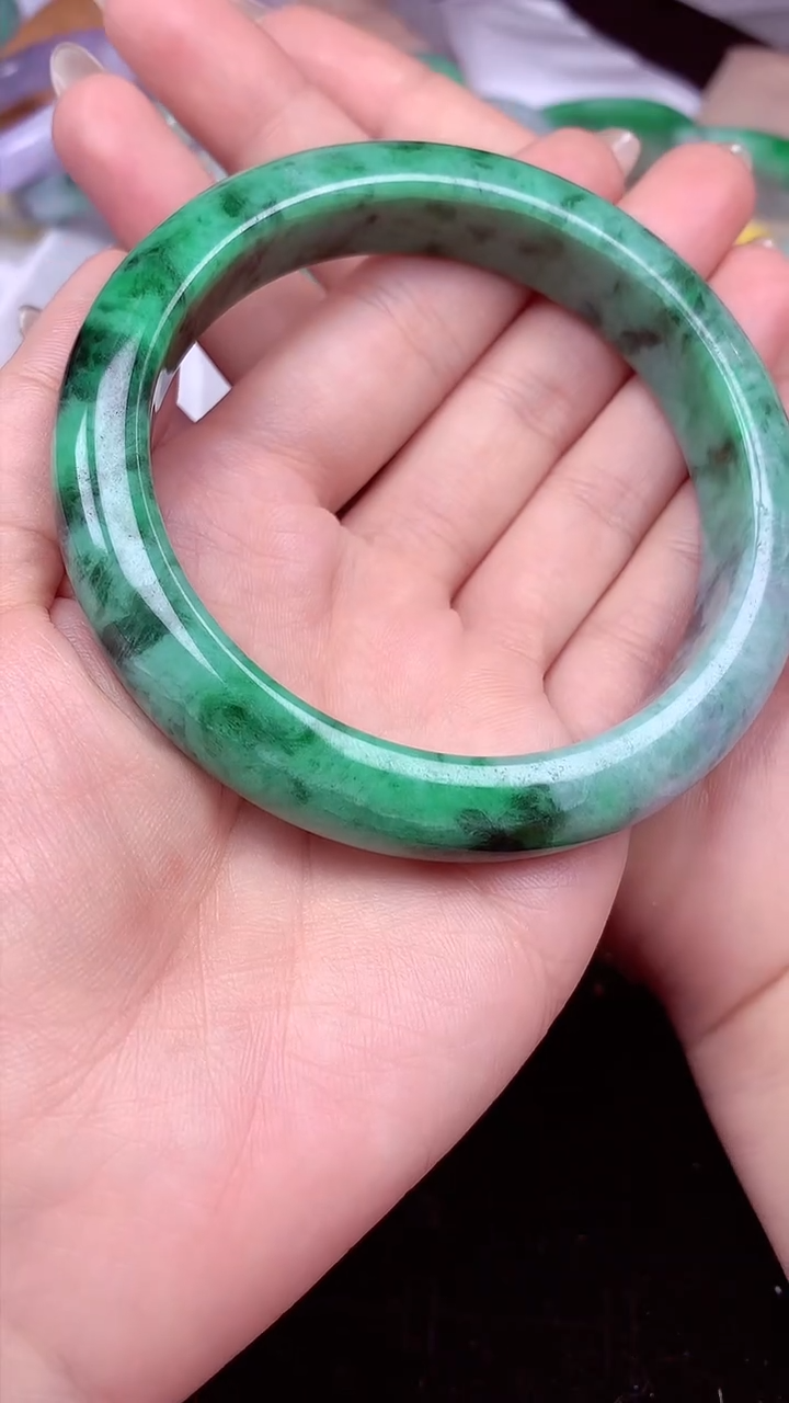 【闪购商品】翡翠手镯未镶嵌手镯