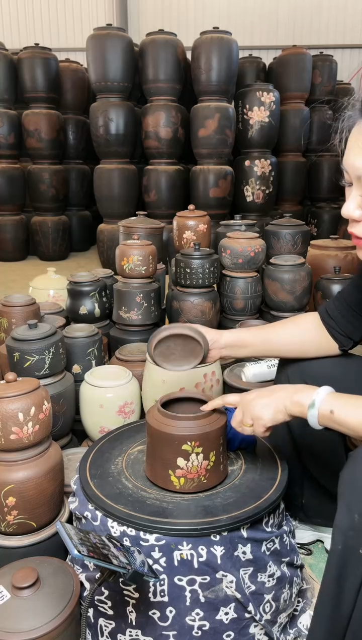 【闪购商品】壶瑕疵茶叶罐 小蛮腰古铜色 508