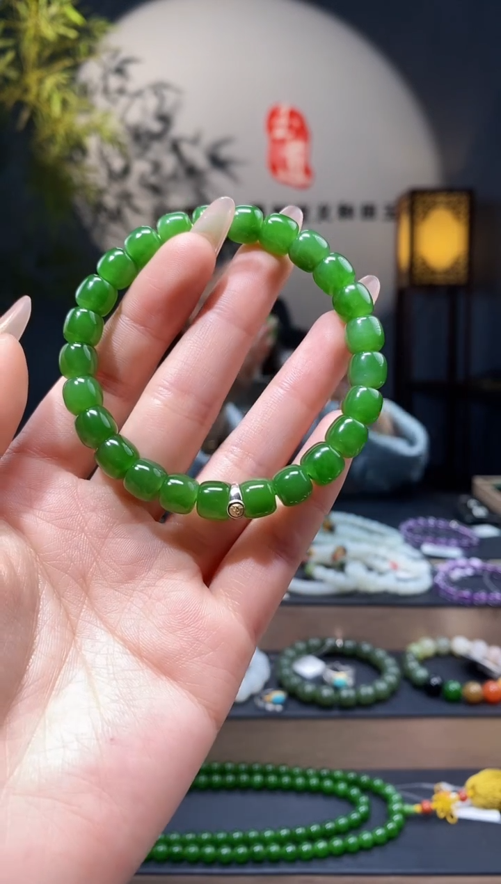 【闪购商品】和田玉1未镶嵌8.5mm碧玉老型手串