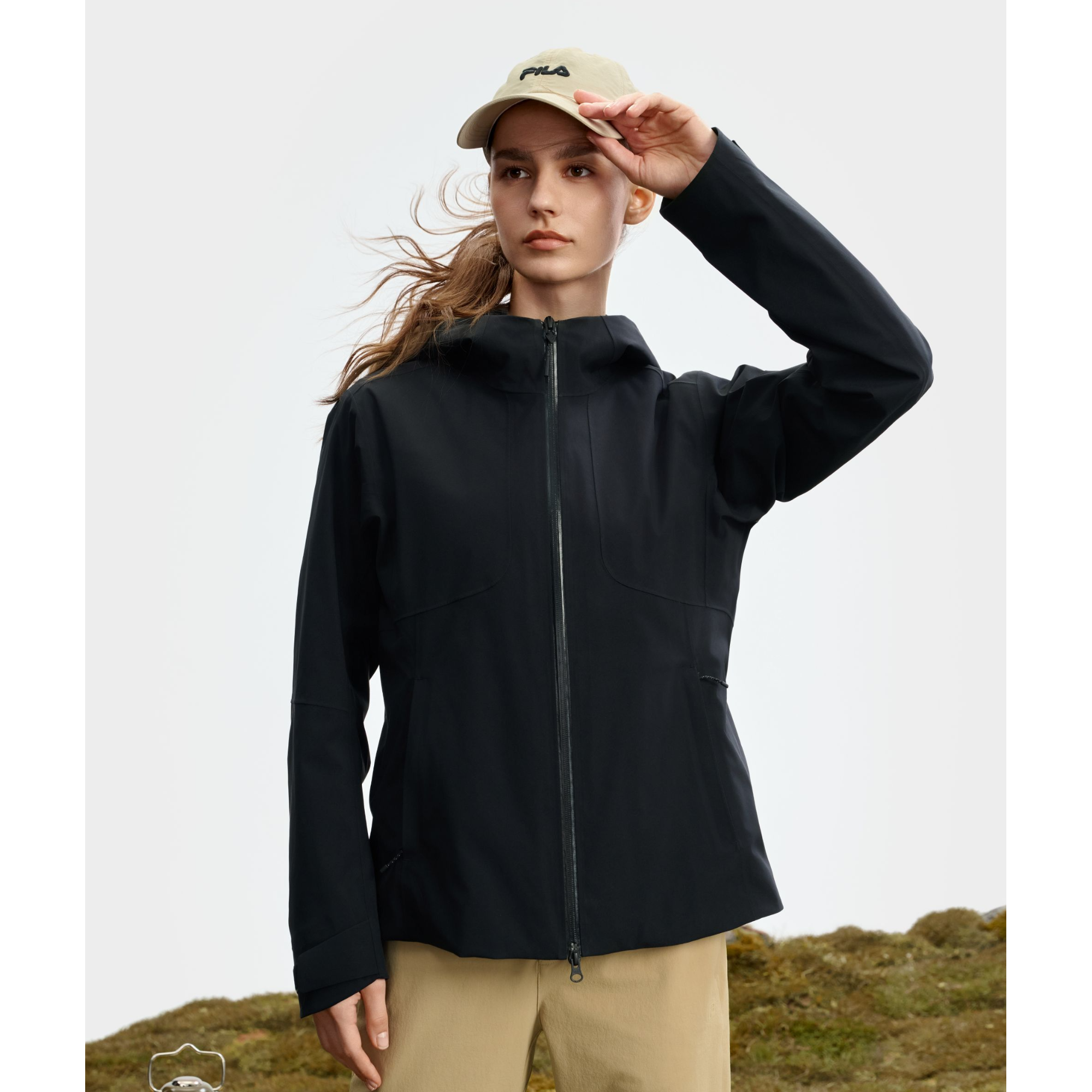 Fila/斐乐女【防风抗湿】早秋新款简约户外两件套冲锋衣A11W537708F