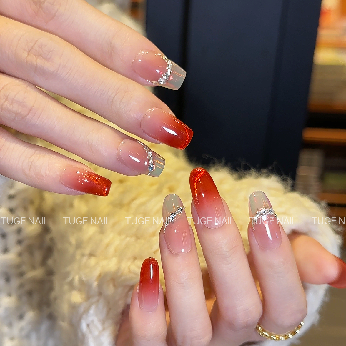 Tuge Nail“玫瑰香颂”秋冬暖调公主感细闪C弧法式显白款美甲TG花花