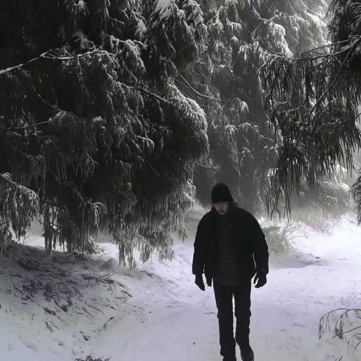 25年新款  户外连帽羽绒服  防风保暖  男女同款  69   