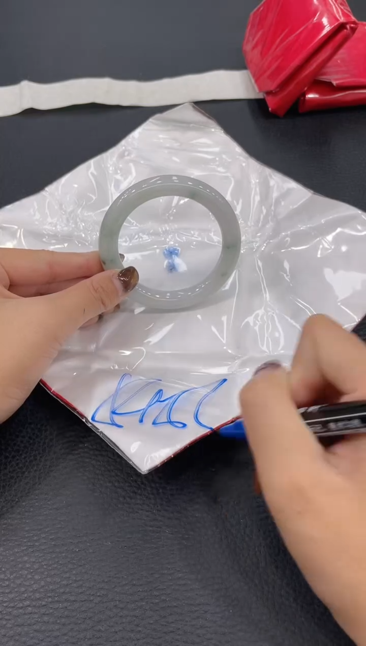 【闪购商品】翡翠手镯未镶嵌手镯