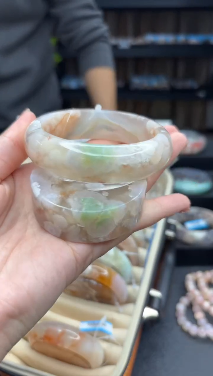 【闪购商品】石英质玉手镯未镶嵌469（59圈赠送镯心）