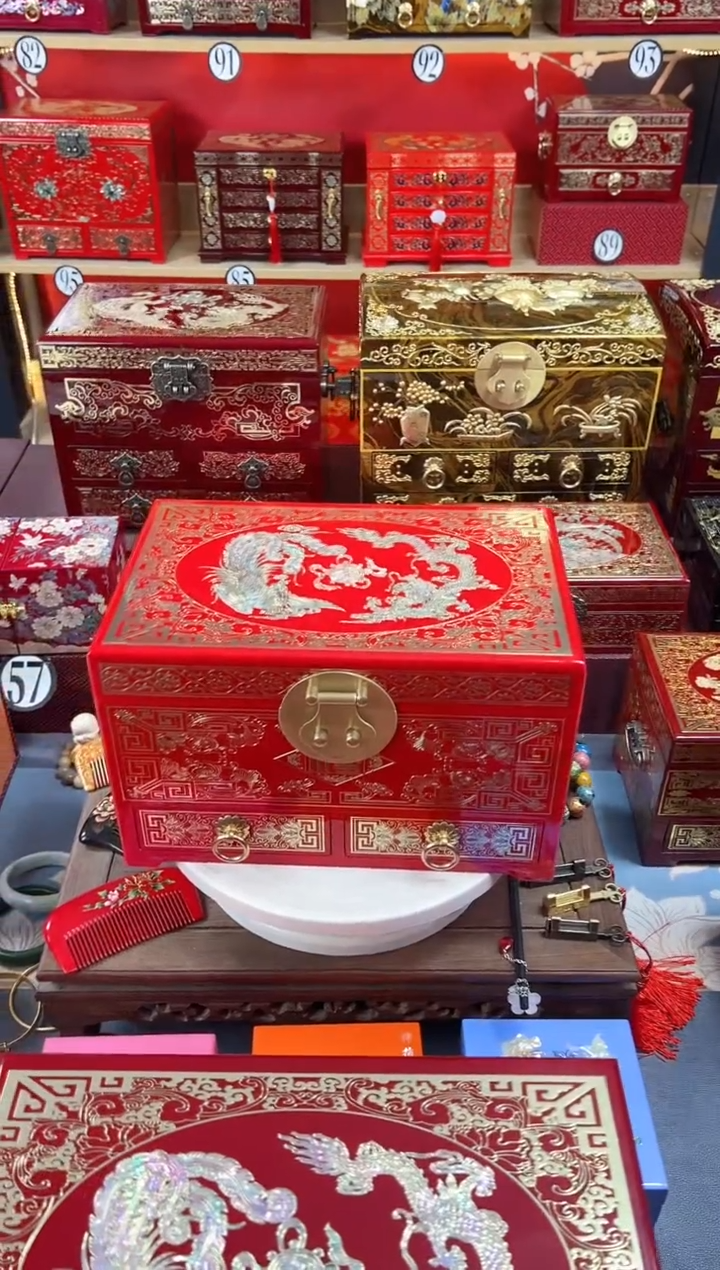 【闪购商品】28厘米三层双抽掐丝螺钿红色铜扣龙凤呈祥