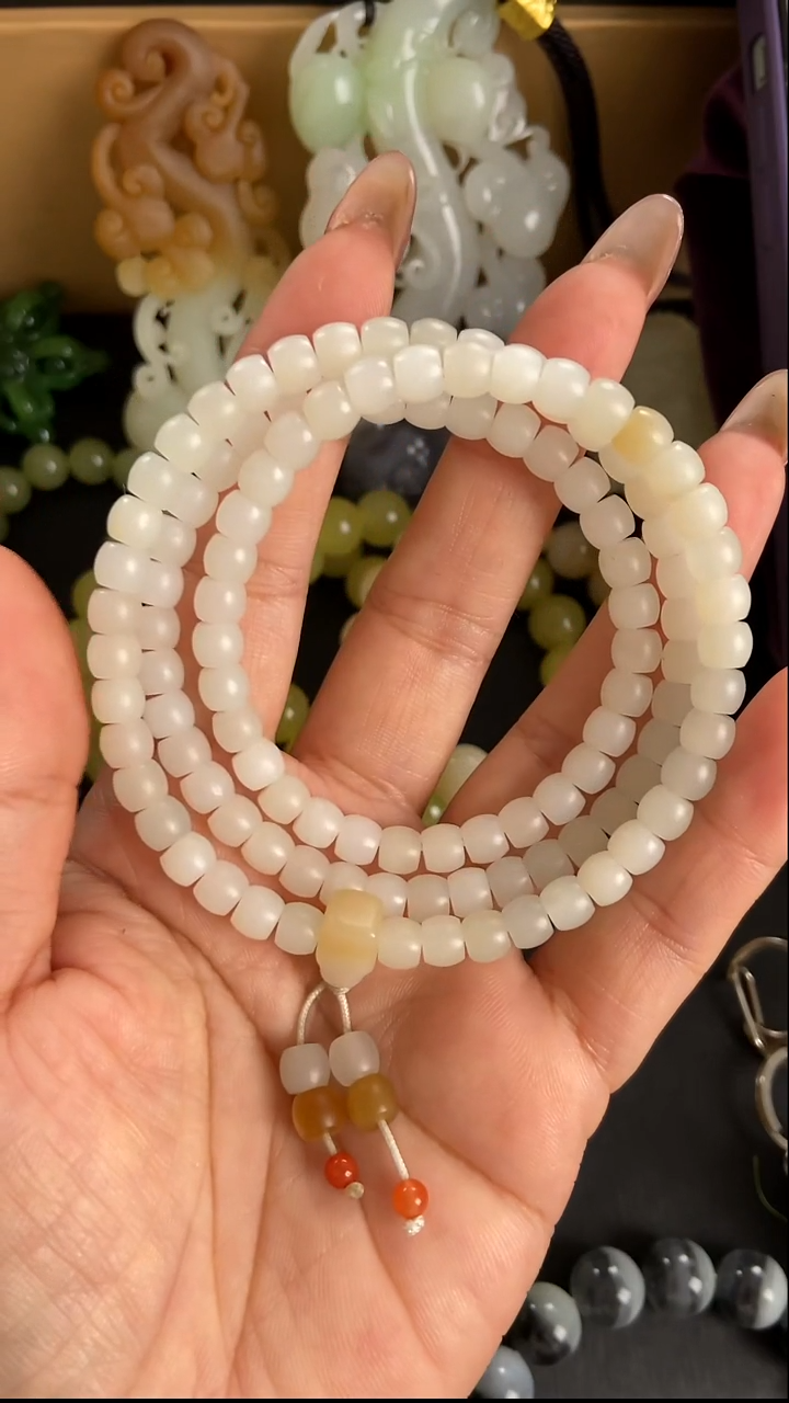 未镶嵌手链和田玉项链