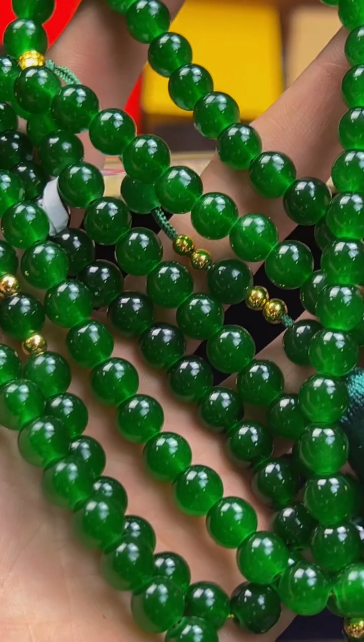 翡翠未镶嵌颈饰---------------1