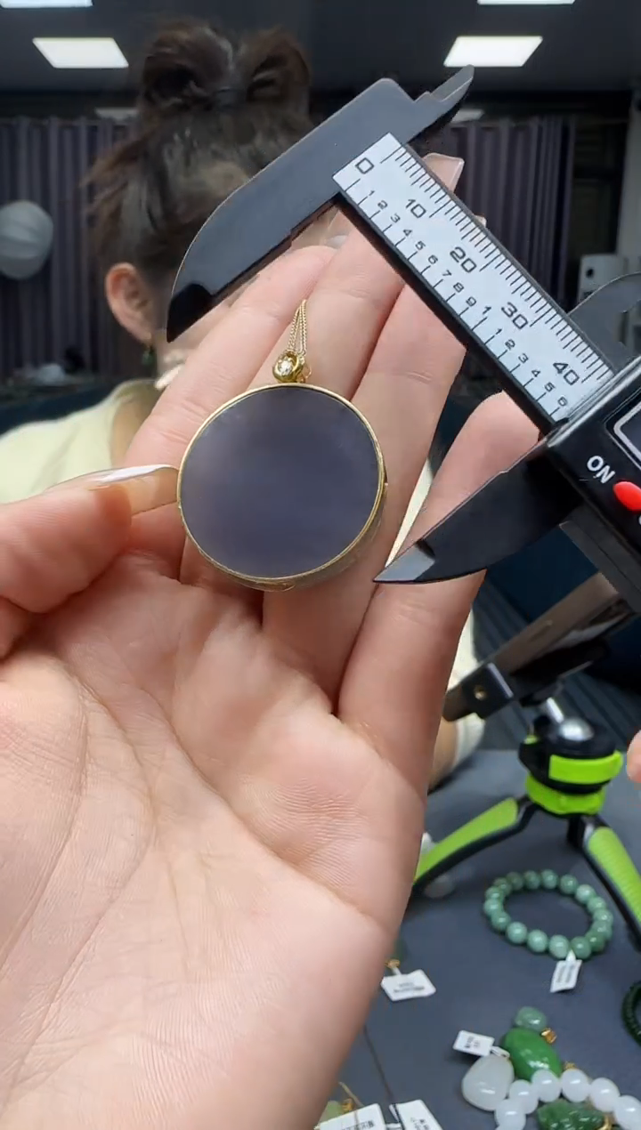 【闪购商品】和田玉挂件18K金镶嵌1