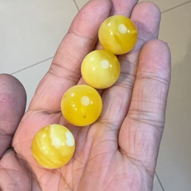 西藏藏区蜜蜡单株 18mm左右（多样性发货发一颗）ML031