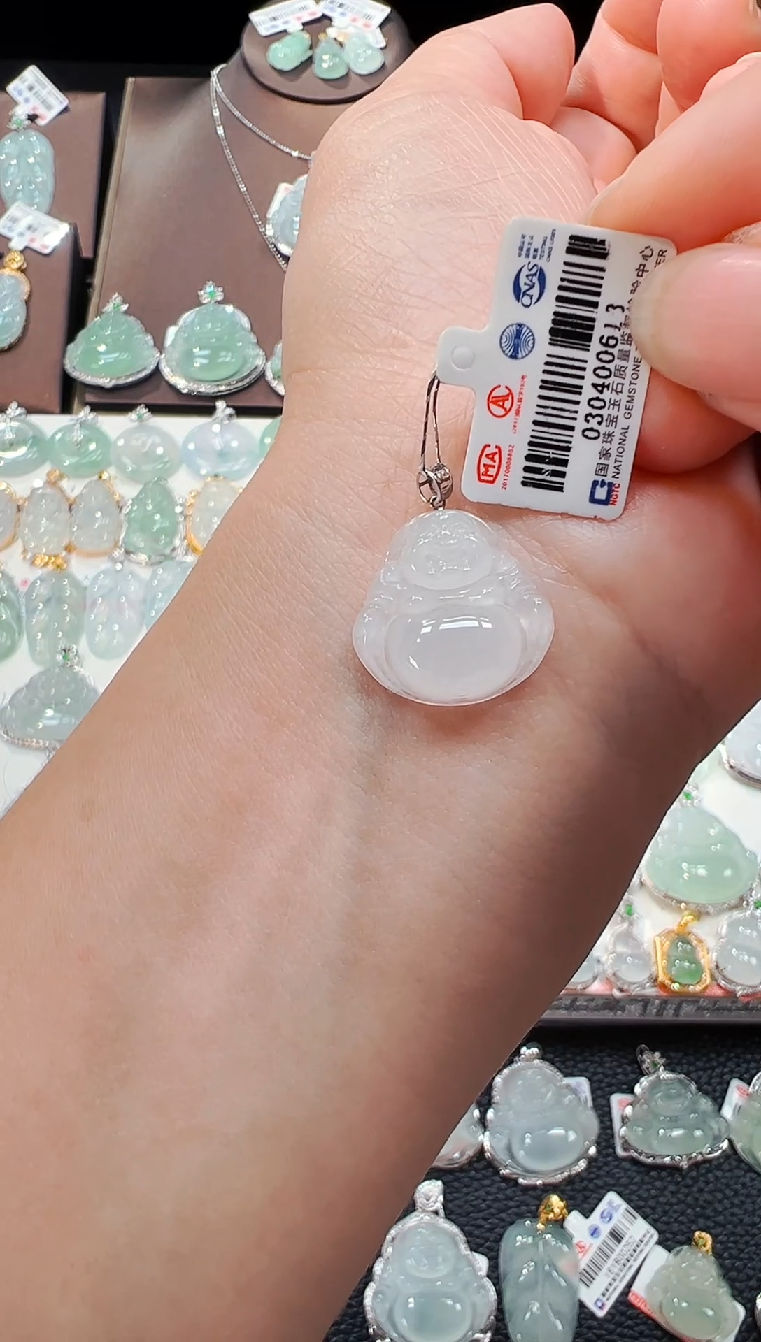 【闪购商品】翡翠吊坠(不含链)18K金镶嵌佛公吊坠613