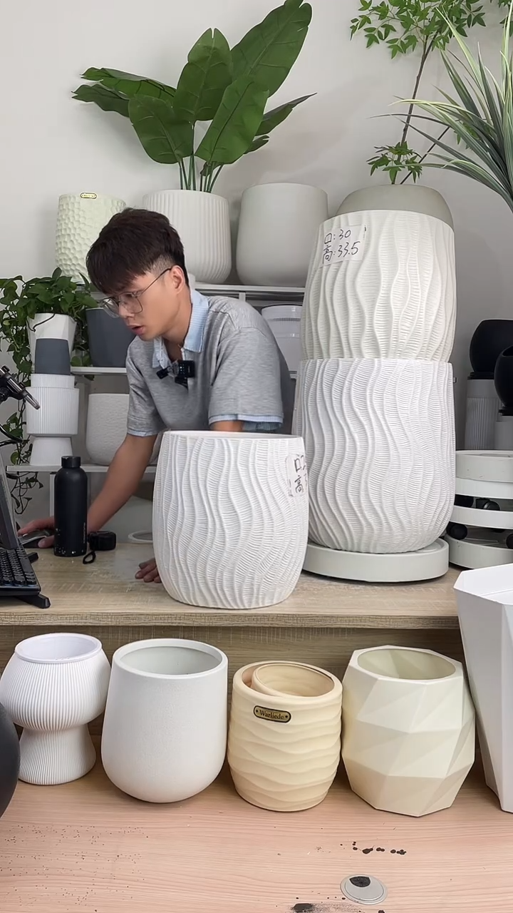 吴*民发发发发发发