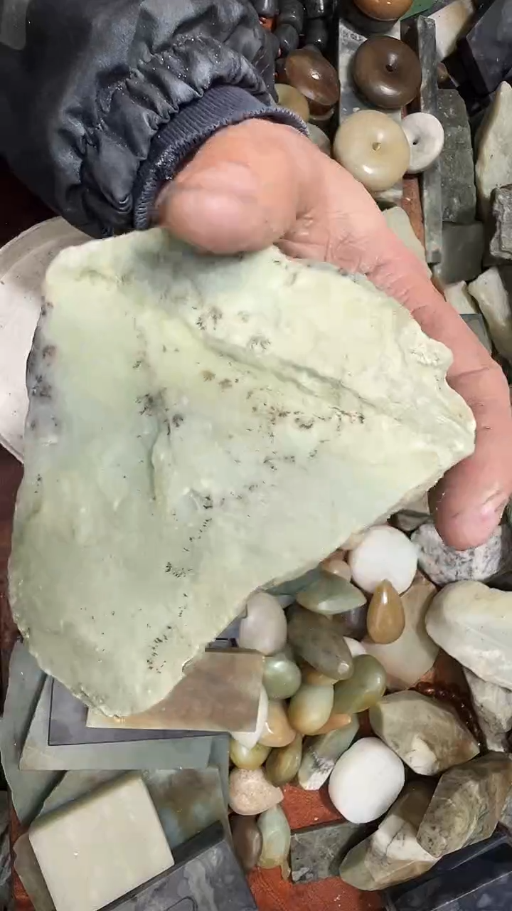 未镶嵌和田玉珠宝半成品1