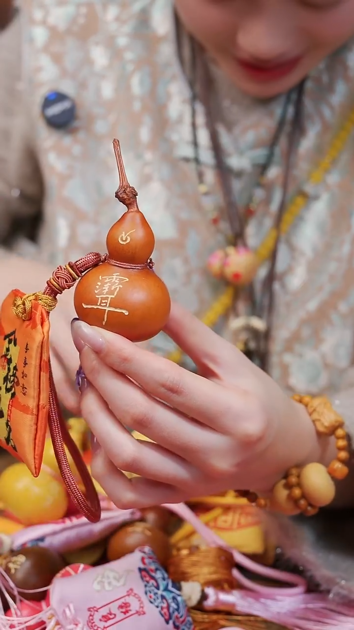 348漆艺工艺小葫芦19.9