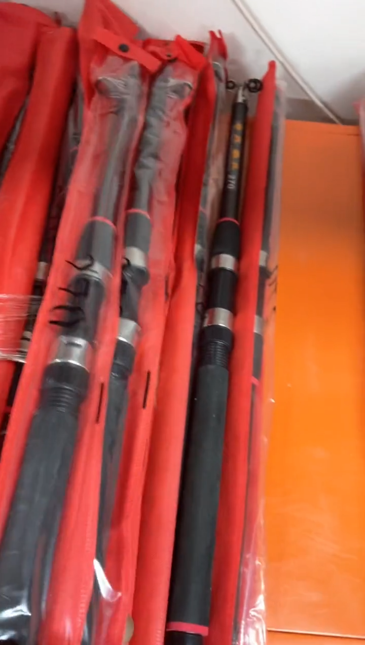 2.7米海竿两根      