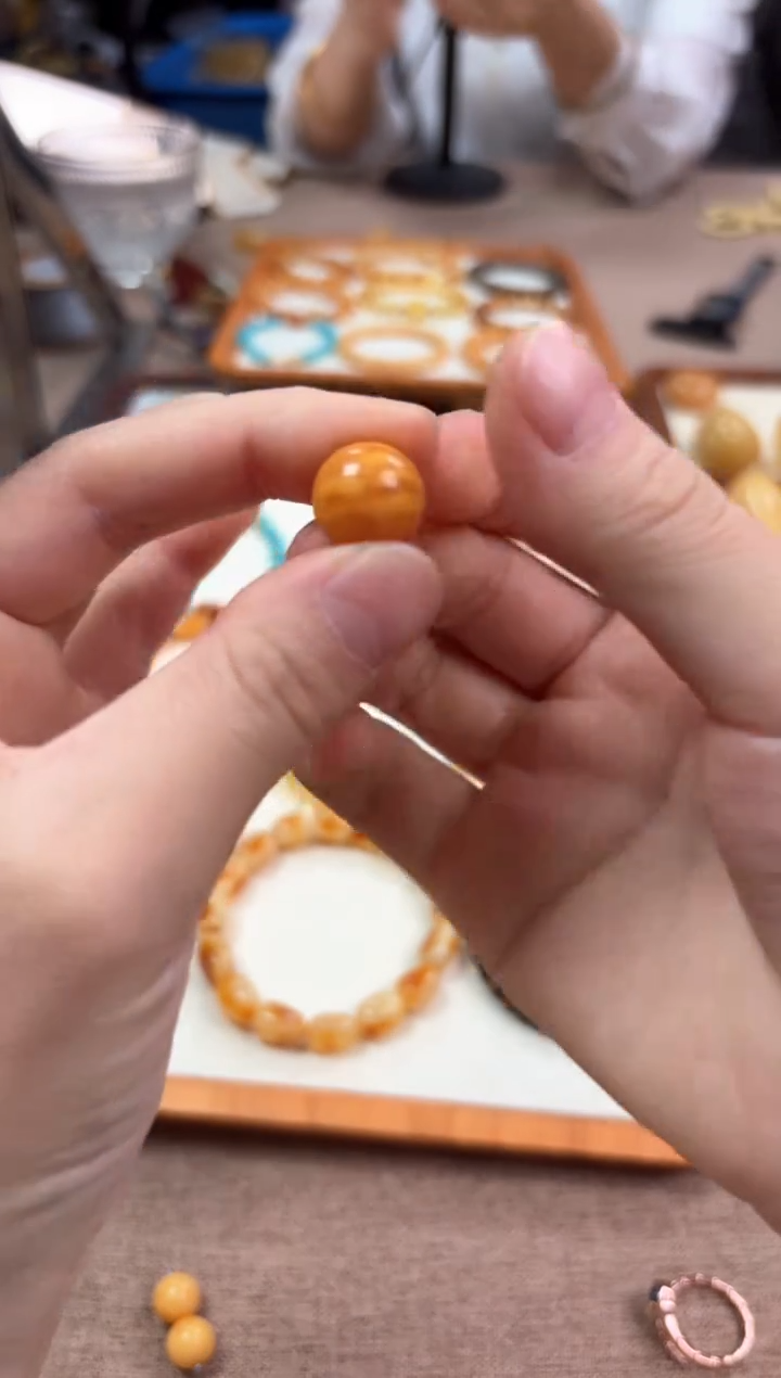 【闪购商品】蜜蜡裸石未镶嵌珠子