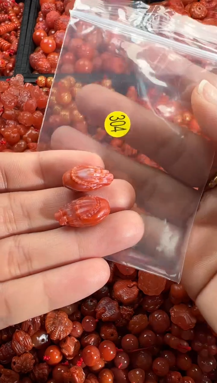 【闪购商品】南红玛瑙颈饰未镶嵌1