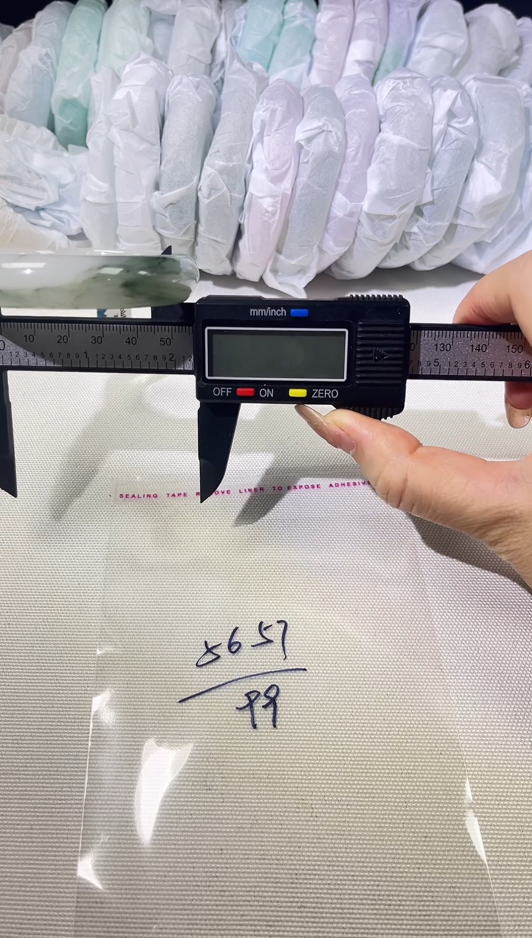 无无时尚气质百搭女款手镯手链