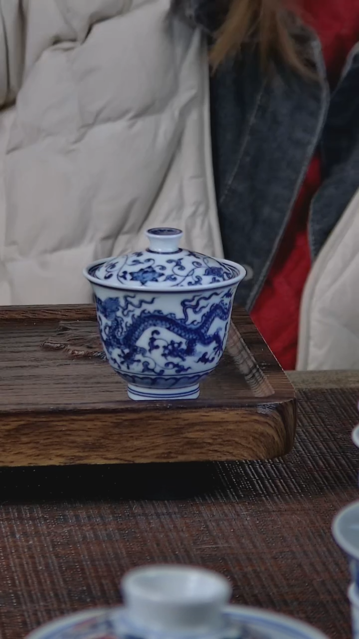 【闪购商品】折葵非器手工手绘缠枝迷你龙盖碗