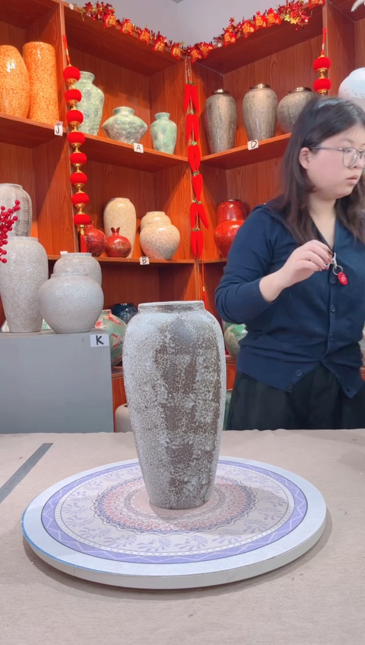 【闪购商品】瓶精品陶瓷花瓶 无花 雪花秀 大号