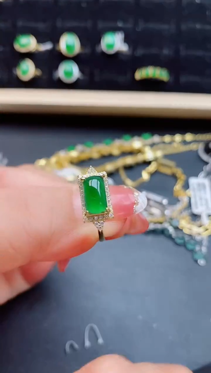 【闪购商品】翡翠戒指银S925镶嵌50805