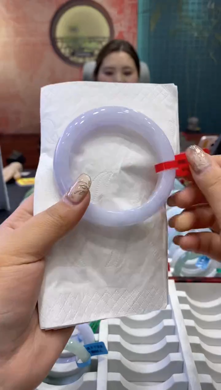 【闪购商品】翡翠手镯未镶嵌多人0011063