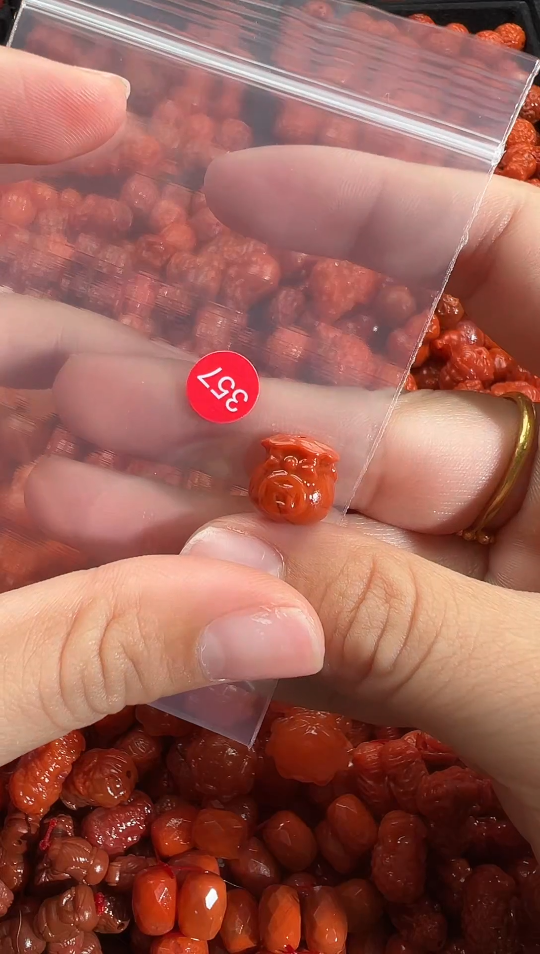 颈饰未镶嵌南红玛瑙1