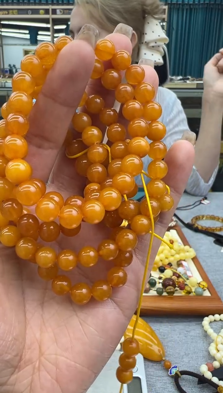 未镶嵌颈饰琥珀1秒拍号