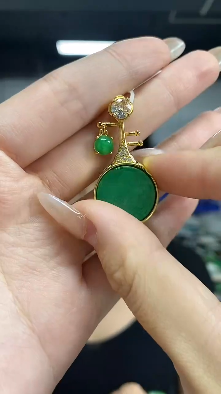 颈饰未镶嵌翡翠闪购链接 多样性发其一颜色微差