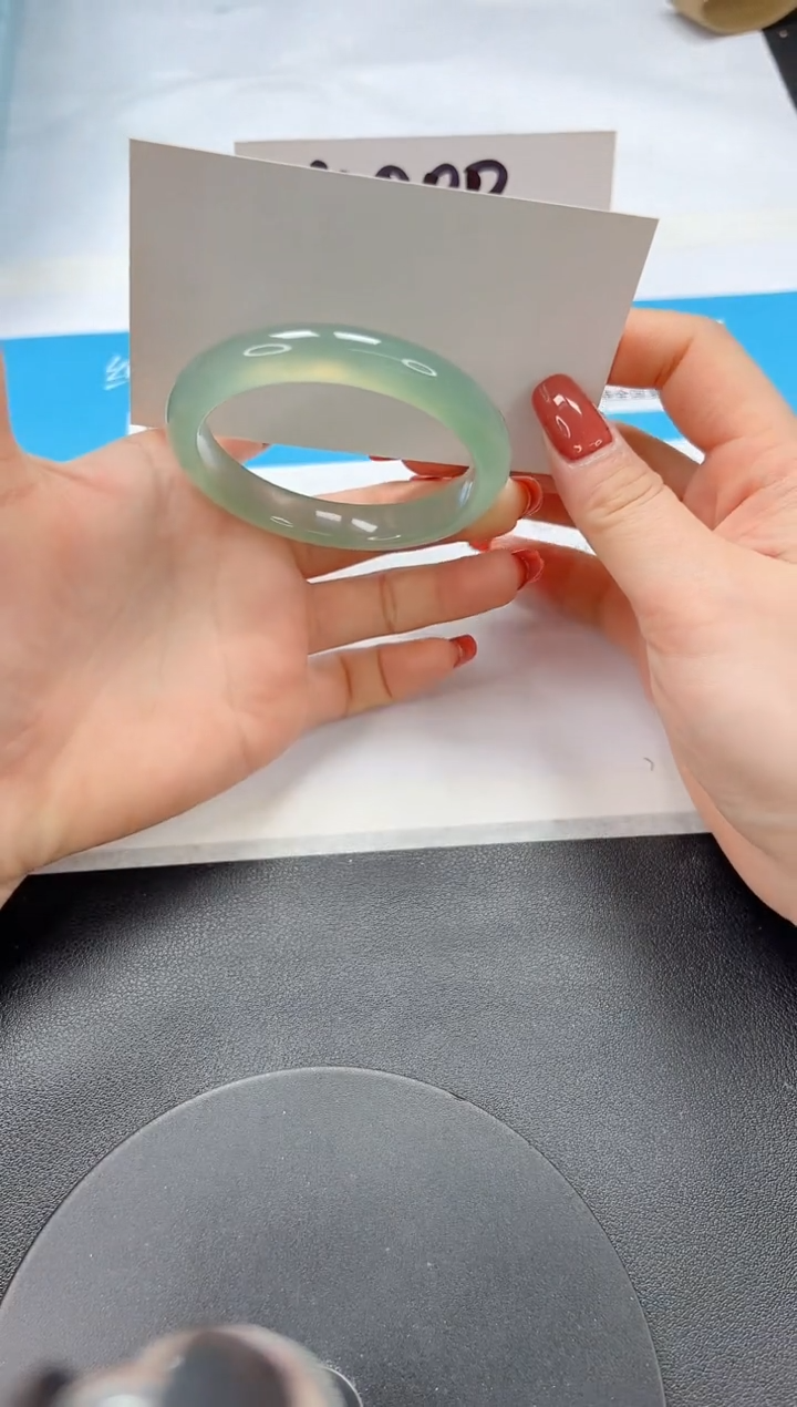 【闪购商品】石英质玉手镯未镶嵌A85-54.5