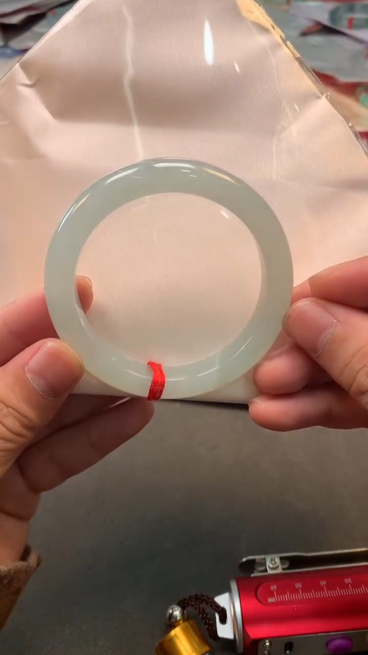 【闪购商品】翡翠手镯未镶嵌手镯