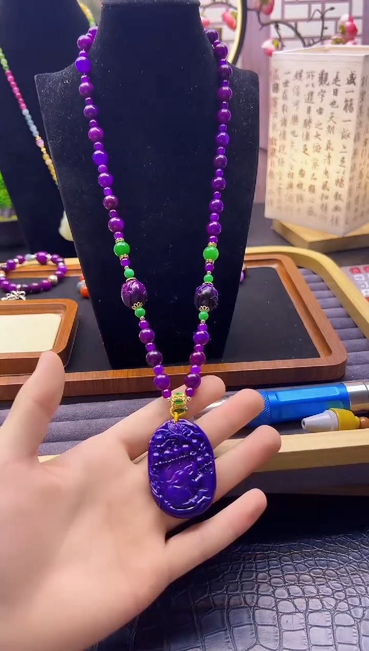 【闪购商品】苏纪石（舒俱来）颈饰14K金镶嵌X320         