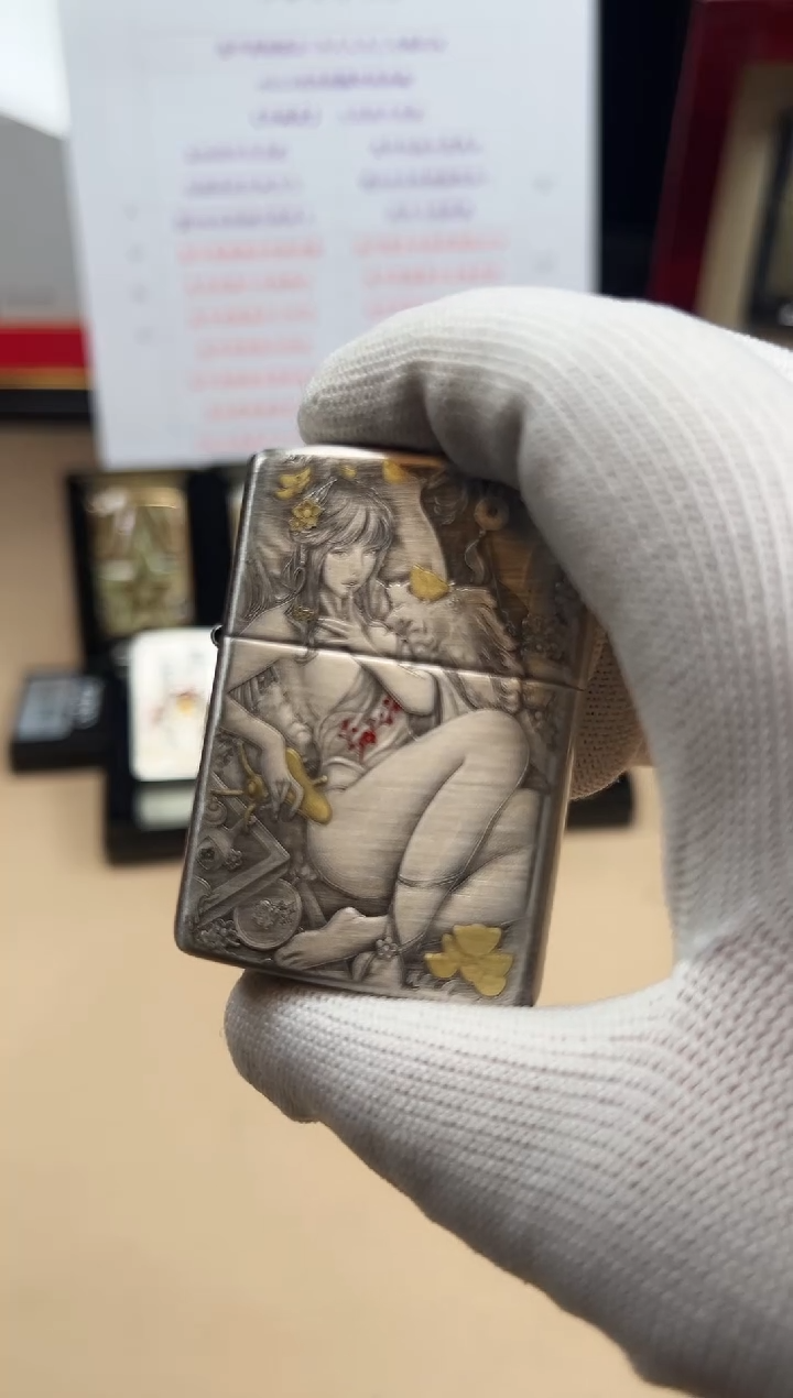 铜金瓶双艳-盔甲熏银鎏金（带证书）