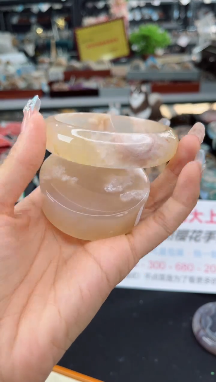 【闪购商品】石英质玉手镯未镶嵌62圈口（赠品镯心）642