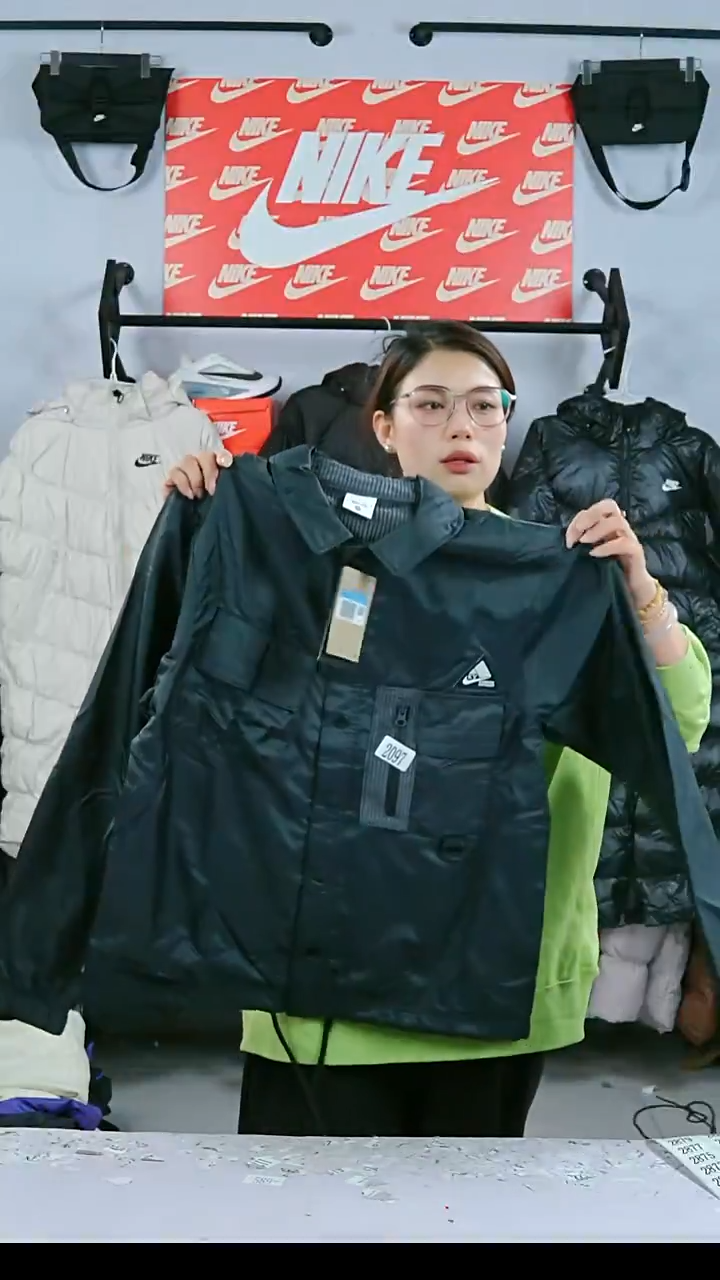 2097闪购编码运动衣以直播间过款为准尺码M