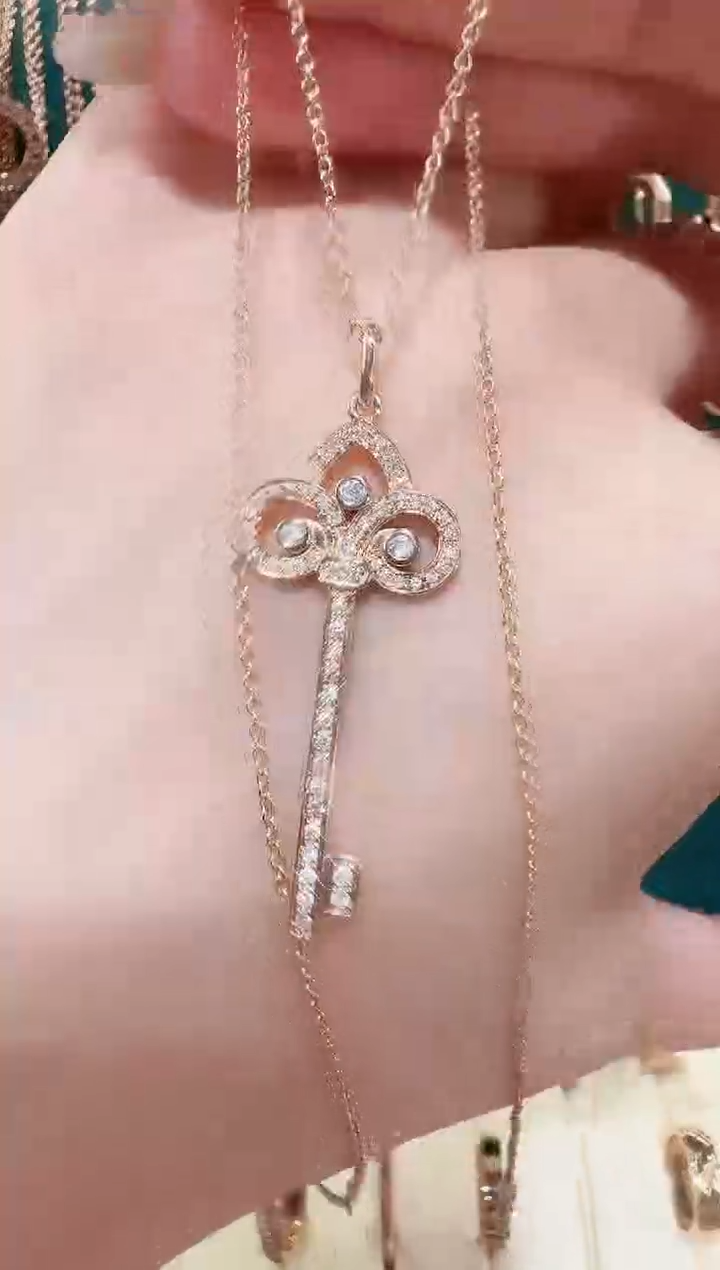 【闪购商品】钻石套链18K金镶嵌满钻钥匙套链